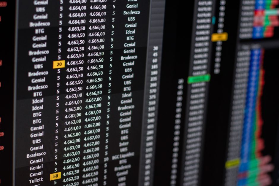 A financial-data screen tracks the market plumbing behind a reopening issuance window.